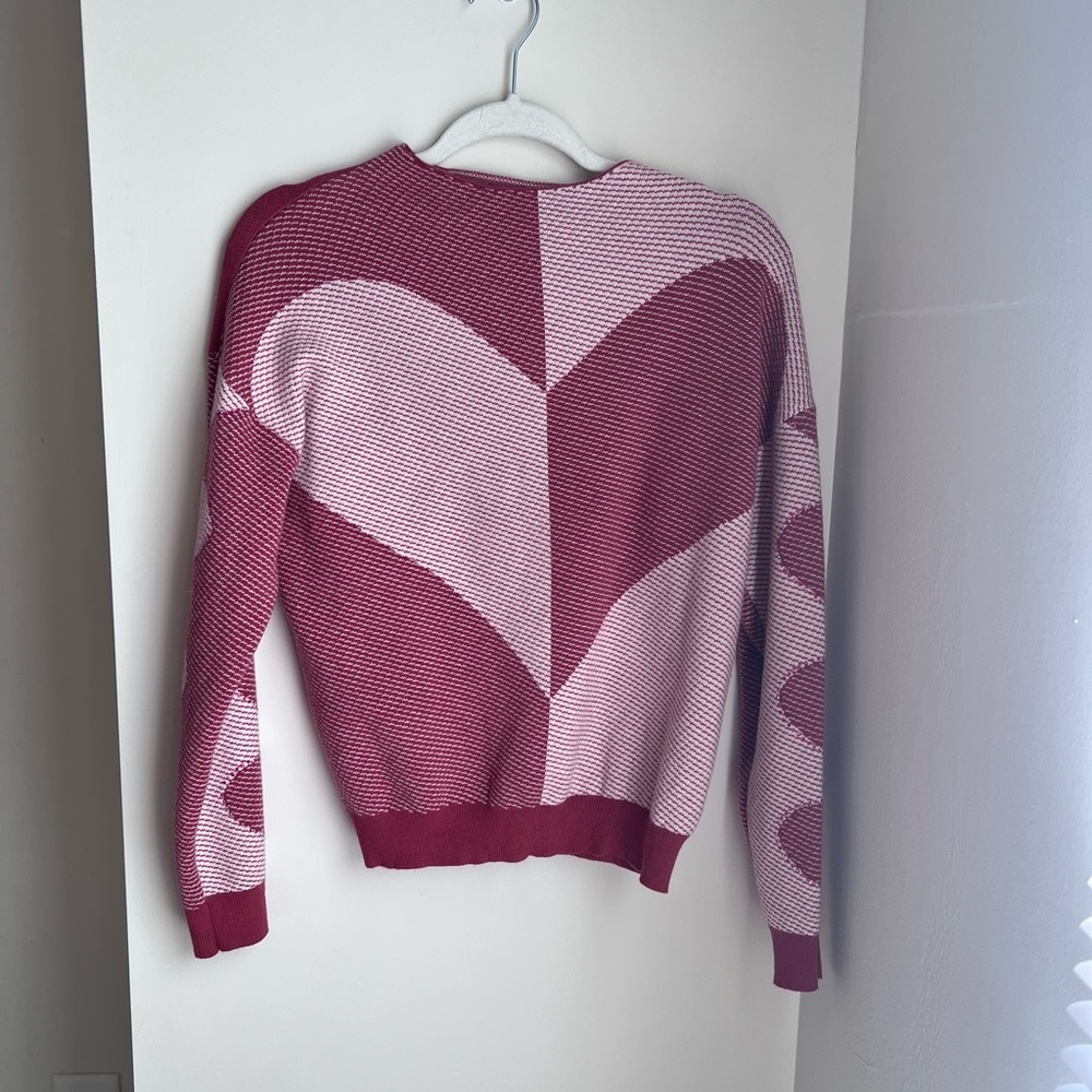 Cute heart patterned top